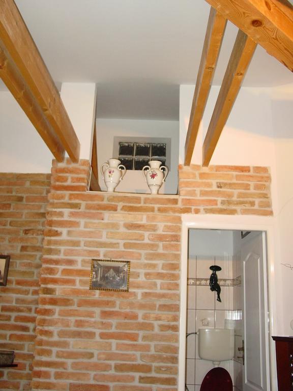 Excellent Location Apartment Bratislava Room photo
